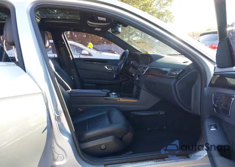 2010 Mercedes-Benz E 350 4Matic из США, поврежденный, VIN WDDHF8HB7AA065077